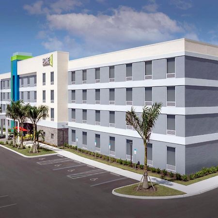 Home2 Suites By Hilton Fort Myers Airport Extérieur photo